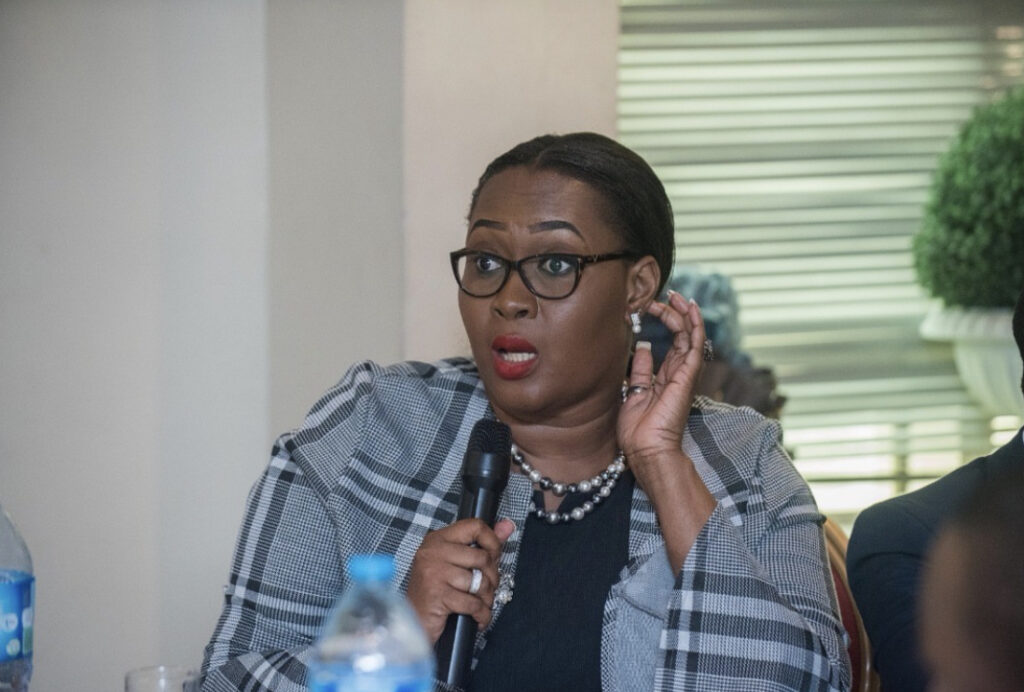 lola oyeka.jpg